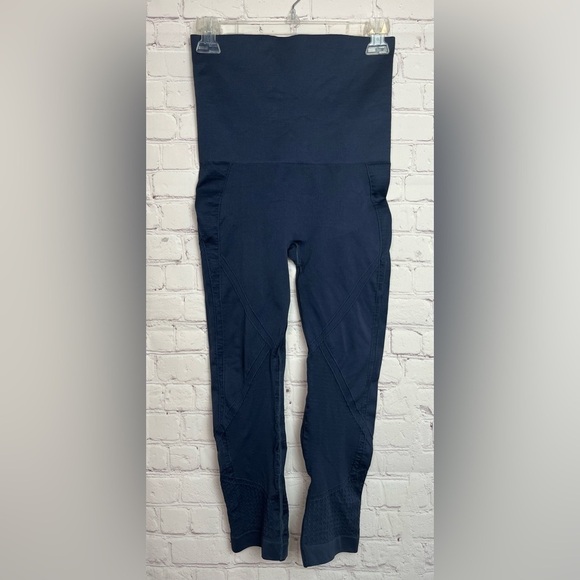 Mother Tucker Compression Capri Leggings - Picture 2 of 14